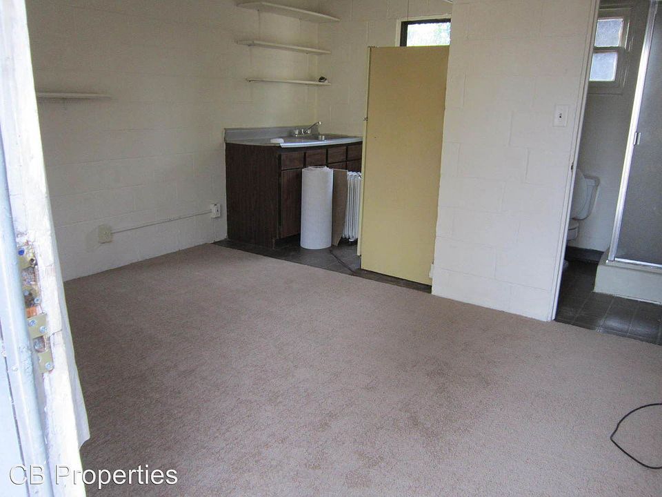 2nd image of 108 Pearson Rd APT 2