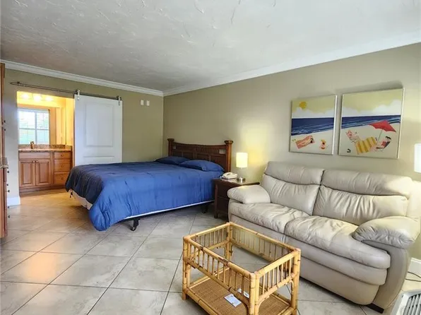 2555 9th ST N #137, NAPLES, FL 34103