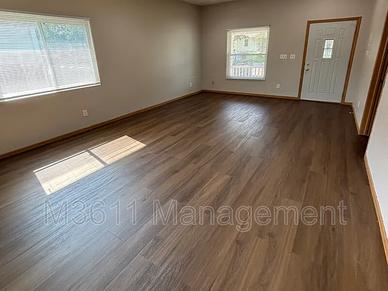2820 S St — Photo 5