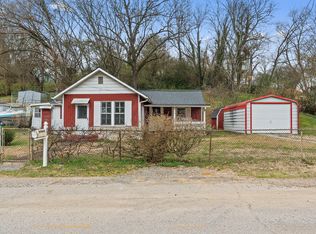 965 W Elmwood Dr, Chattanooga, TN 37405