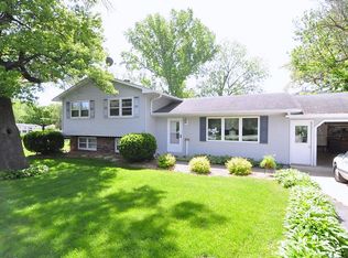 1712 6th St, Evansdale, IA 50707