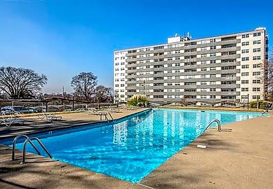 1st image of 3415 W End Ave #506
