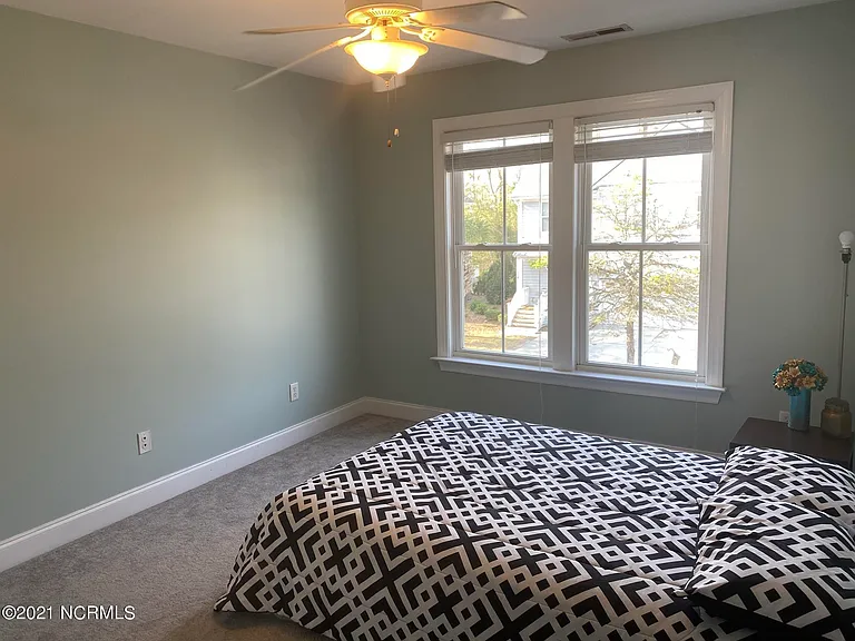 213 River Gate Ln — Photo 24