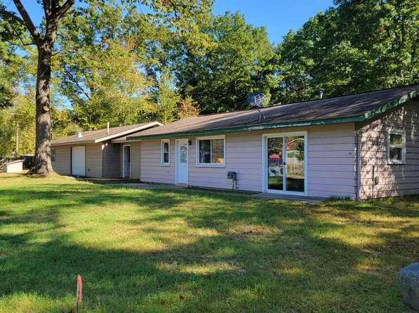 4261 Charlebois Dr, Beaverton, MI 48612