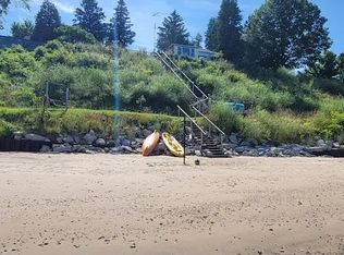 2889 Lakeshore Rd, Applegate, MI 48401