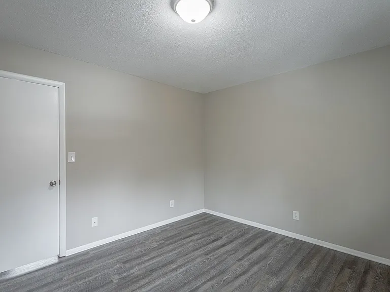 113 Goodson Ave — Photo 19