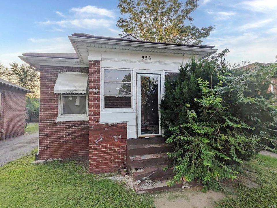 1st image of 556 Wimmer Pl