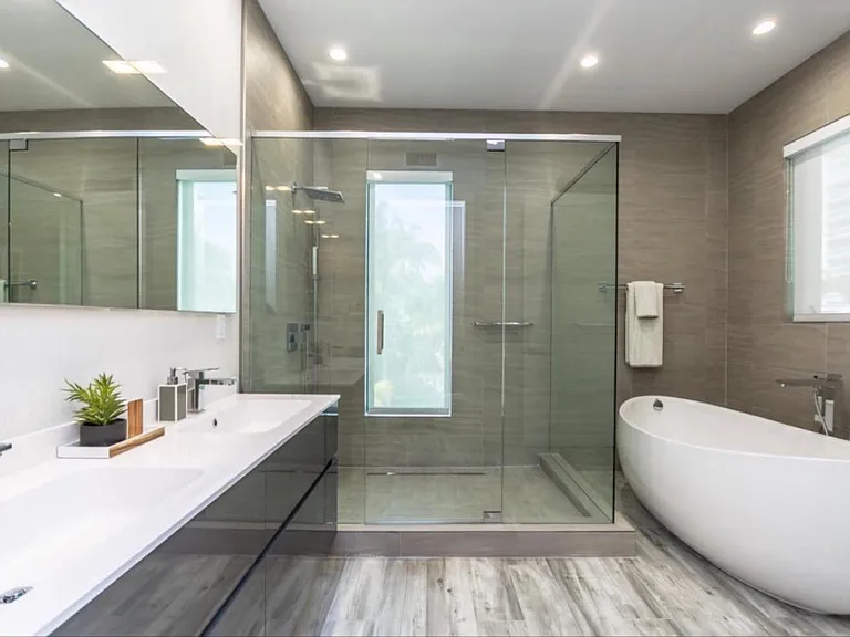 340 Balboa St — Photo 16