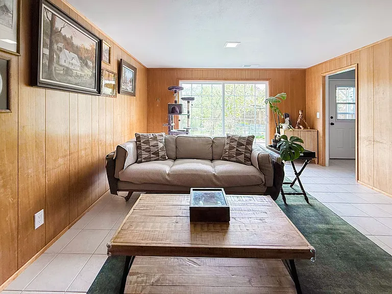 3840 NW Lincoln Ave — Photo 6