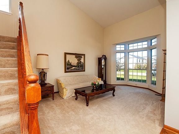 2nd image of 317 Stafford Dr