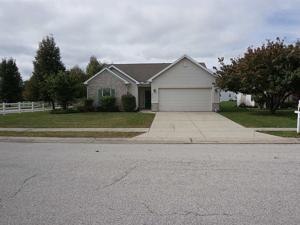 1st image of 310 Gallop Dr