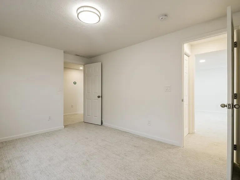 2098 E Weeping Willow Way — Photo 14