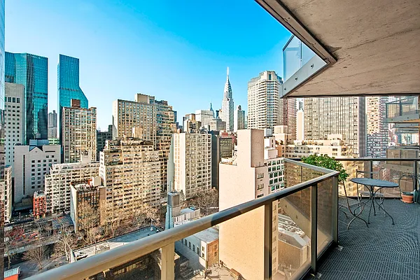 Sold by Corcoran | media 12