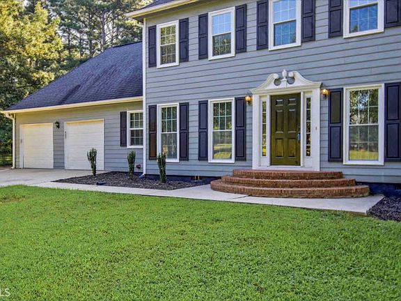 4th image of 265 Country Squire Dr