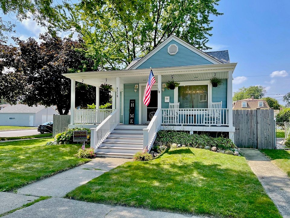 Welcome to 9358 S. Trumbull!