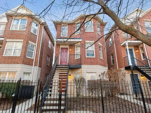 645 W Elm St #C, Chicago, IL 60610