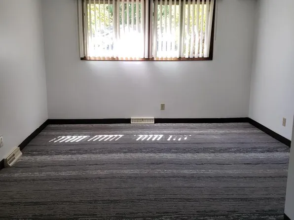 3857 Edgemoor Pl NE #3, Minneapolis, MN 55421