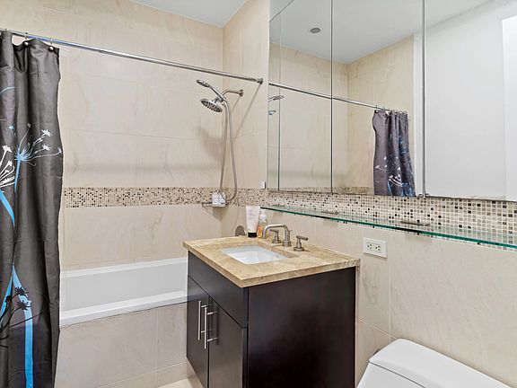 5th image of 325 5th Ave APT 21B
