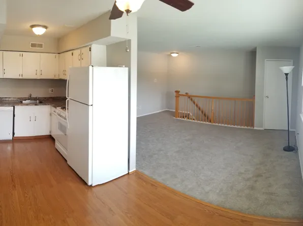 810 N Forklanding Rd, Maple Shade, NJ