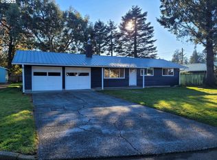 4205 Elmwood St, Tillamook, OR 97141