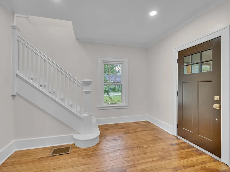 850 Campbell Blvd — Photo 24
