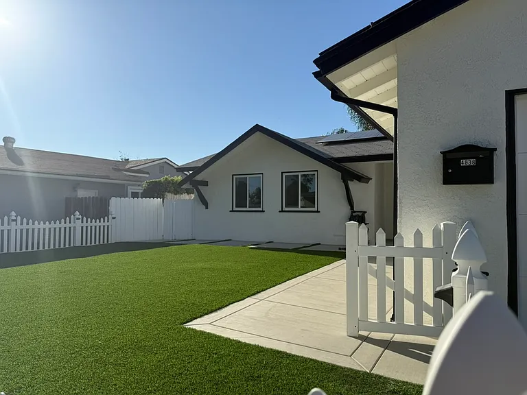 4838 Mount Saint Helens Dr — Photo 1
