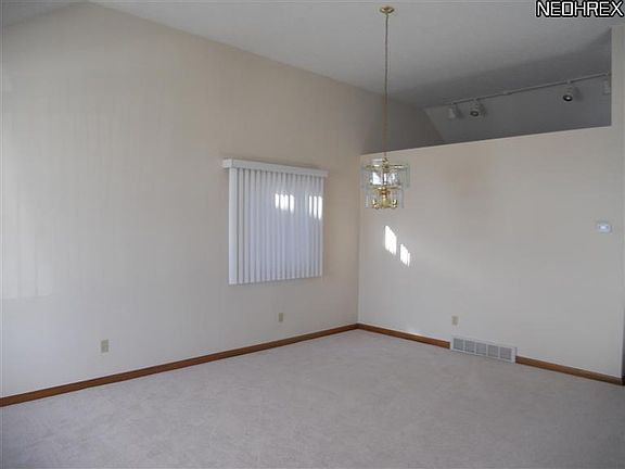 3rd image of 6658 Laurel Ln #146