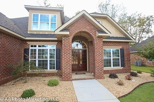 4th image of 204 Cheshire Dr