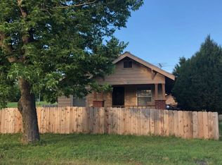 910 Avenue D, Dodge City, KS 67801