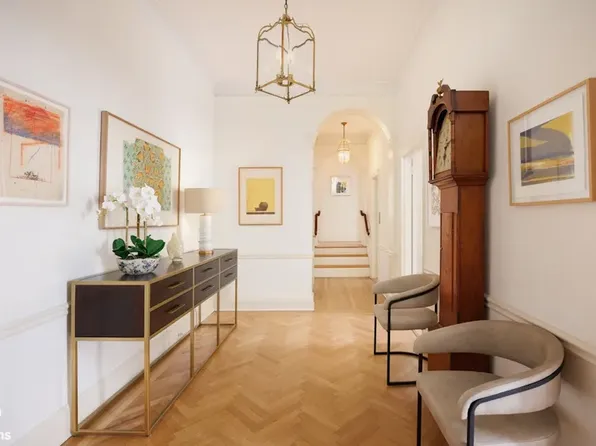 1001 Park Avenue image 14 of 16