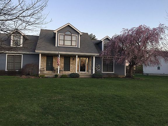 3rd image of 8590 Acredale Dr