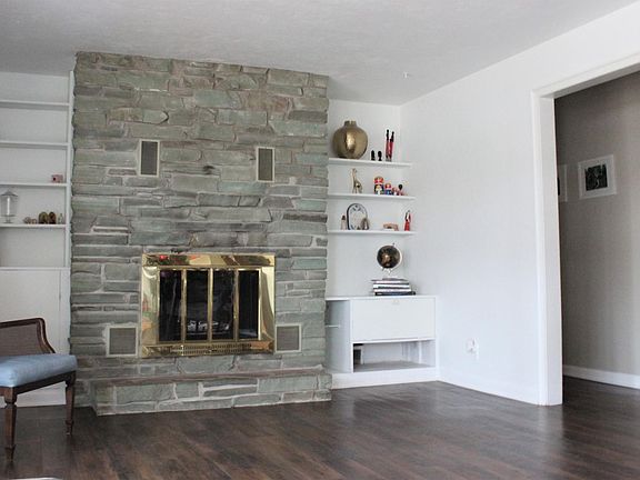 5th image of 5001 Glade St