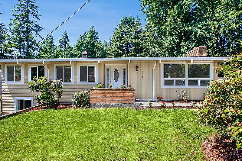 1st image of 18303 2nd Ave NE