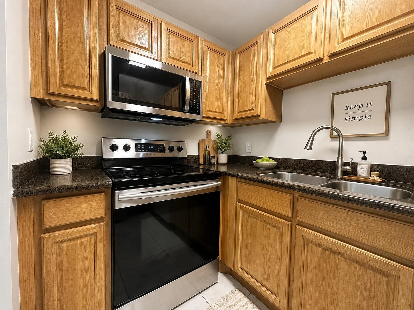 2 bed, 2.0 bath, 870 sqft, $1,950 — Photo 3