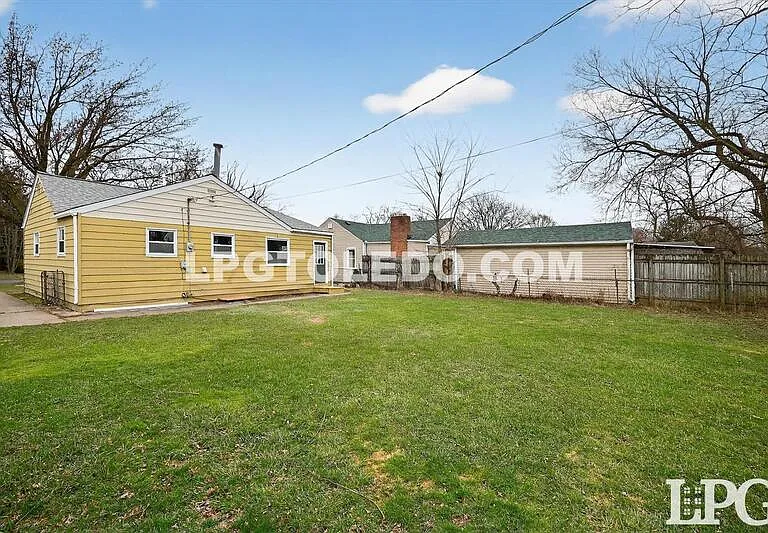 927 W Northgate Pkwy — Photo 37
