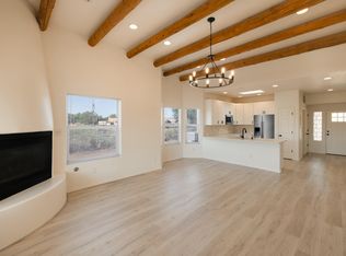 172 Barnard Rd, Corrales, NM 87048