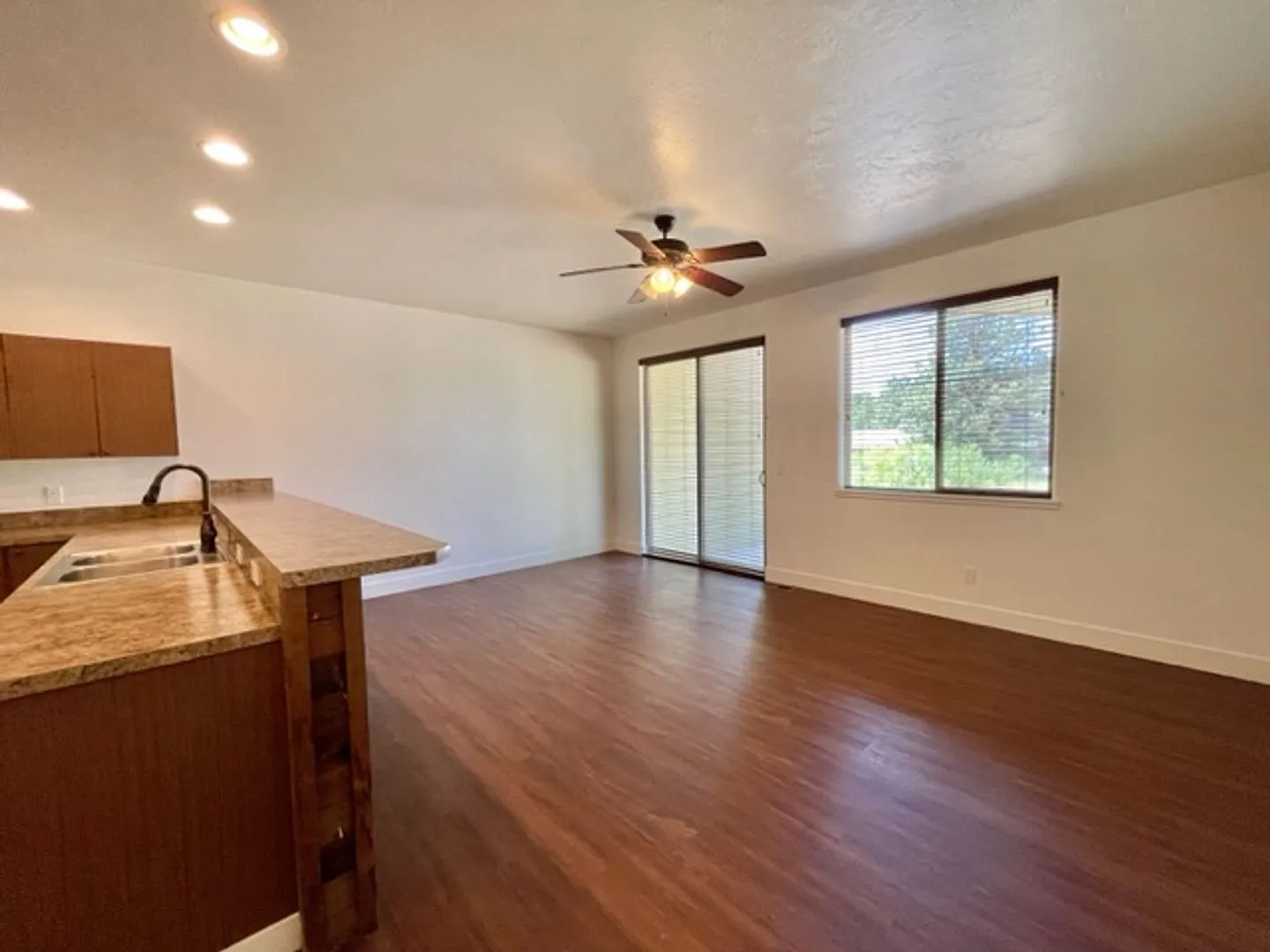 Beautiful 3BR/2BA Townhome Near Lake Pagosa $2,100/month — Photo 4