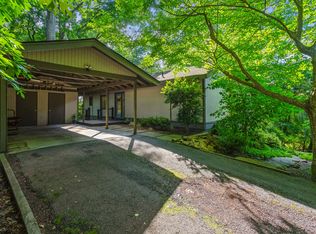 11300 Oakton Rd, Oakton, VA 22124