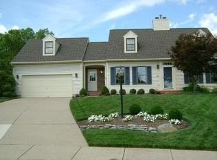 142 Queen Ann Ct, Springboro, OH 45066