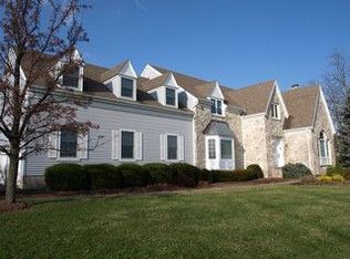 9 John Stevens Rd, Whitehouse Station, NJ 08889