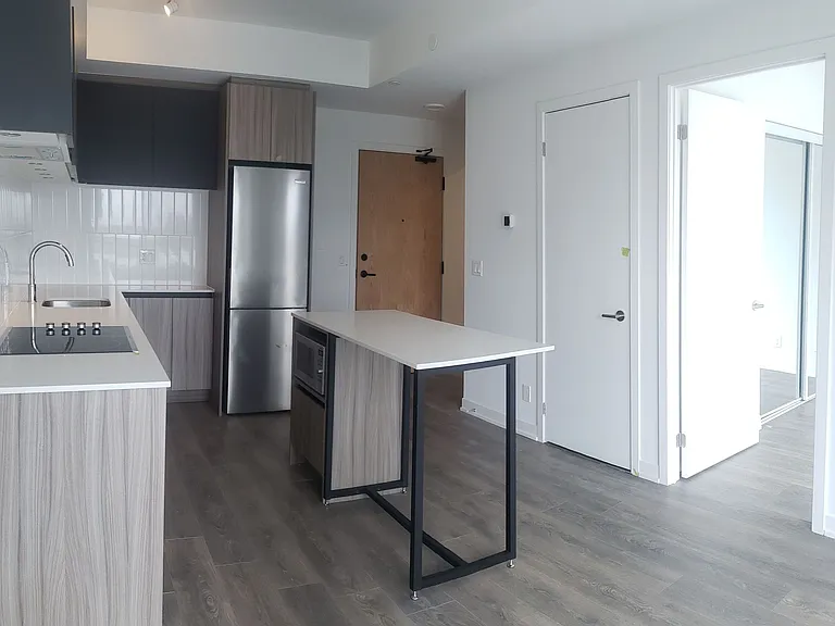 7950 Bathurst St #1518 — Photo 10