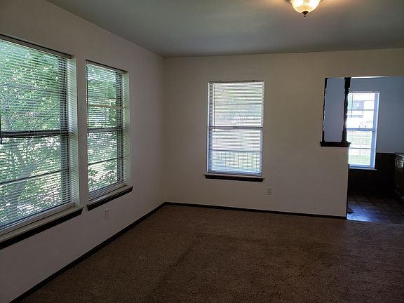 4th image of 3219 N Hammond Ave