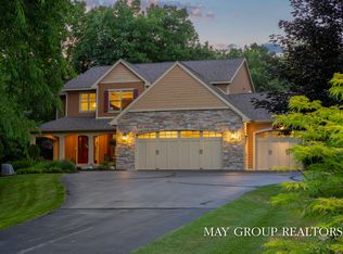 5254 Canyon River Dr NE, Ada, MI