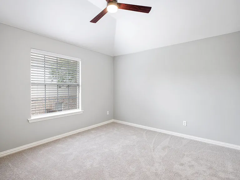 4804 Appleridge Dr — Photo 36