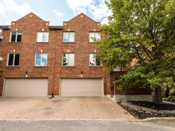17 Catherwood Ct, Ottawa, ON K2K 2K1