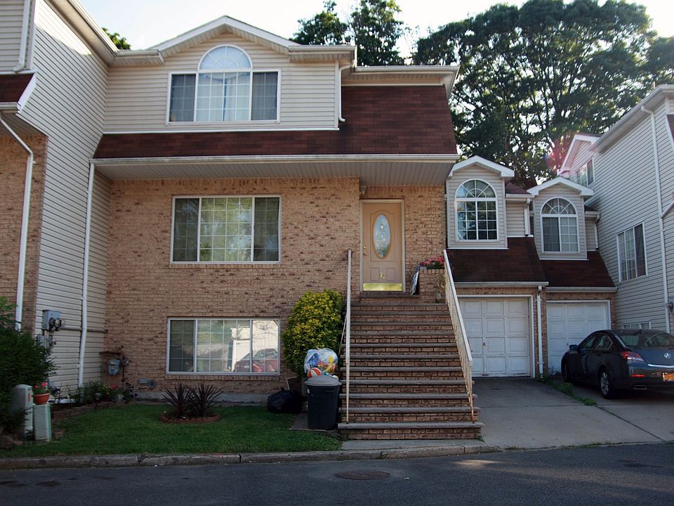 1st image of 38 Wilton Ct