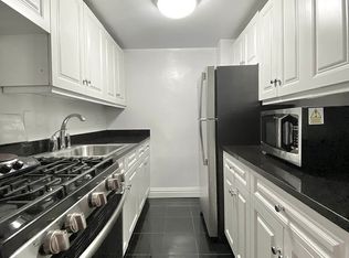 477 W 57th St #6P, New York, NY 10019