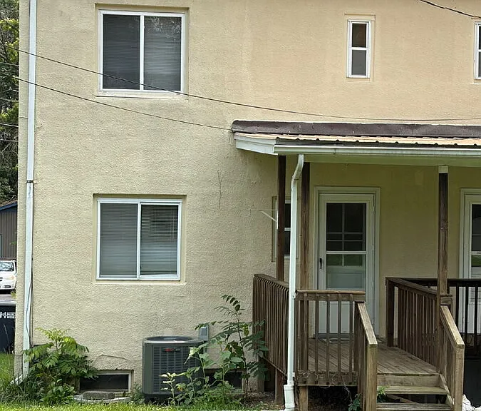 897 College Ave — Photo 21