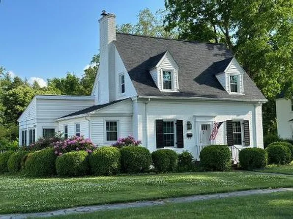 2 Wiley Ct, Salem, VA 24153