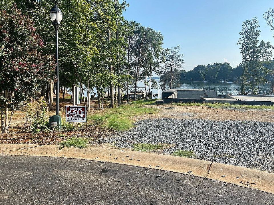 1st image of 134 Kelly Cove Ct